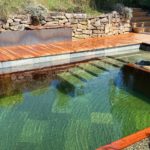 Terrassenplatten im Schwimmteich